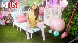 Jerkaoke Stars Charly and Eliza Covered in Sugar