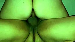 Recibiendo el regalo de navidad de la mama de mi mejor amigo, que rico regalo