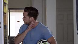 Petite teen Jamie Marleigh stretches her asshole with anal plug