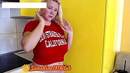 Webcam Show with Squirting Fingering Masturbation