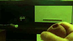 i gave victoria june an intense handjob leading to a massive cumshot