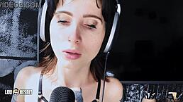 German Cuckold Story: Lou Nesbit And Lia Louise