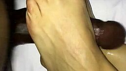 hey, check out this latina milf's feet and toes fetish fun 😍