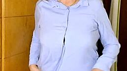 I, Maria, play with dildo in sexy underwear oops!