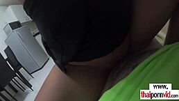 Petite thai teen slut grabs boyfriend's big white cock 😍