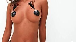 tanned ebony babe putri cinta spreads her tiny 18+ pussy wide open?