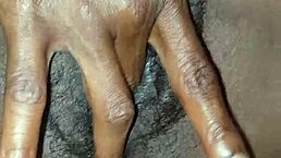 uhh my hairy pussy needs playin with