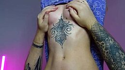 tiktok facesitting gone wild with sunako kirishiki 😏