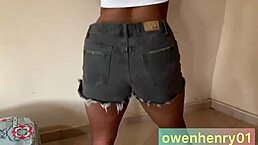 My stepsister can't stop twerking and gets butt naked for a hot fuck! 😏