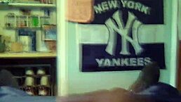 18 Year Old Amateur Masturbates Horny!