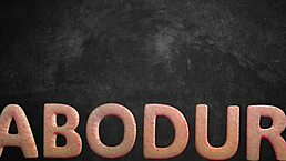 La explosiva dafne bachelet folla apasionadamente