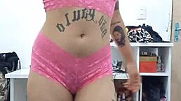 haven dancing and showing off her big ass