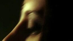 INDIAN BRUNETTE DANCES NUDE GRACEFULLY AND GENTLY IN SOFTCORE TEASING