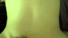 mi esposa a cuatro le encanta que le des asi ella quiere exhibirse pero no se atreve le voy a dar una ayudita se va a poner caliente en cuanto se lo diga