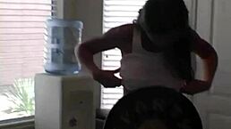 hey gina, show off that sexy body in the shower!