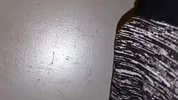 Showing phat ass outdoors in public