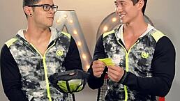 Peter Le vs Steven Andrade Naked Challenge!