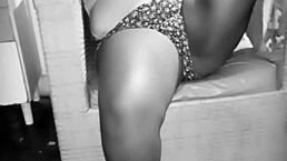 I got aroused watching my married aunt's tasty pussy and big tits