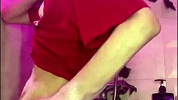 Hot Teen In Shower Bent Over For Doggy Cumshot?