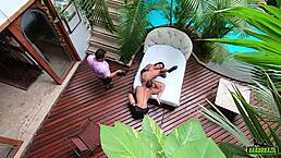 Elisa sanches meets hector vanille behind cameras!