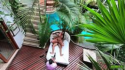 Elisa sanches meets hector vanille behind cameras!