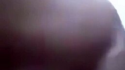 喀拉拉浴室自拍印度业余妹热辣诱惑