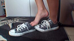 Instagram account hottybabespics Anna Morna cheerleader