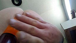 I'm fucking my ass hard