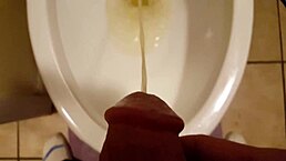 asian guy sucked off by white chub