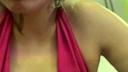 nossa, treino na academia me deixou suada e minha bucetinha escorreu de tesão! 😳