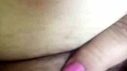 gorda arrecha me muestra sus tetas y vagina por videollamada