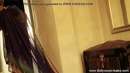 Bollywood Girl Fucked By Indian Lover In Solo Scene