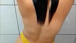 Seductive bath with a curvy milf’s natural tits on display. Pure temptation awaits!