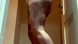 alina modelista says hello with her big ass and small tits 😘