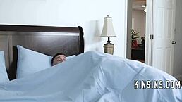 Who will save me from my stepsister's sex drive? 😈