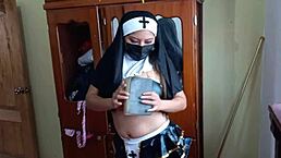 la congregacion pensara que soy una sucia pecadora de satan pero soy mas que eso soy una mujer religiosa que le encanta hacer porno casero y seducir a los discipulos de cristofer
