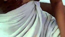 beautiful girl in the most seductive video ever