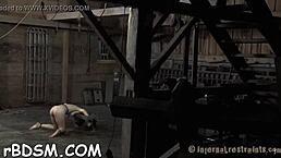 Captivating brunette floozy uses vibrator on her wet pussy