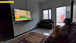 Hot Young Girl Legs Open For Fucking!