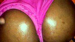 大屁股女友每天挑逗男友