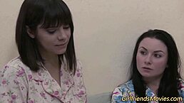 Tattooed teen fingers lesbian babe with big tits