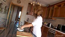 Wow! Teasing Teen Darien Rubs Pancake Mix on Nude Body!