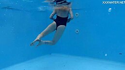 Mimi Cica gets horny naked underwater in the pool