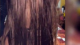 la conocí en la universidad y le encanta que la ponga en cuatro cada vez que sale de clase