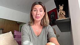 i teach pussy licking and fingering to roxy fox