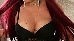 Cum Together In Bathtub: Anal Assfucking, Gaping, Fingering, And Creampie In Raw Backstage Scene