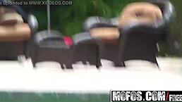 Neighbor's holiday encounter captured on film