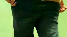 Can't control this hard-on watching her masturbate in the gym?