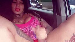 I jerked off driving in são paulo center