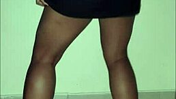 i wonder how to penatrate this homemade latina girl. lets see what hapens with her curvy ass and tits